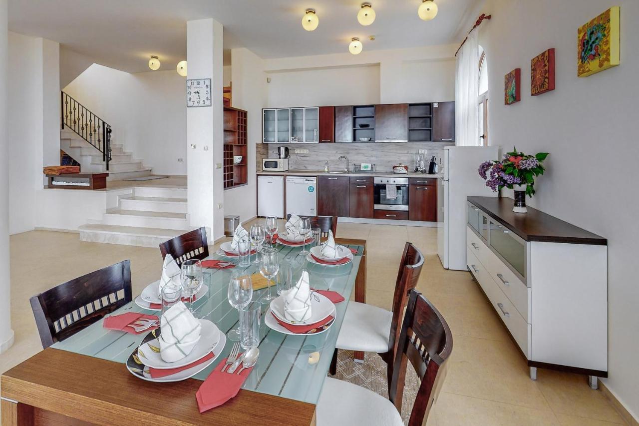 Lighthouse Luxe Estate Apart & Villas Baltschik Exterior foto