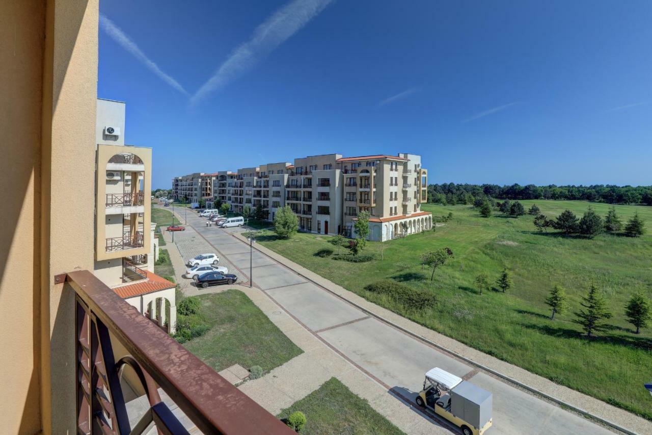 Lighthouse Luxe Estate Apart & Villas Baltschik Exterior foto
